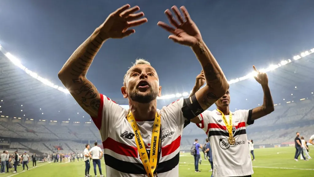Rafinha foi campeão pelo São Paulo -Foto: Gilson Lobo/AGIF.