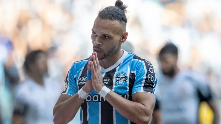 Braithwaite em ação pelo Grêmio - Foto: Liamara Polli/AGIF