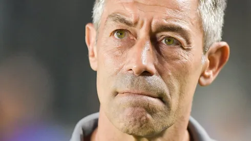 Pedro Caixinha durante partida entre Santos e Vasco, na Vila Belmiro, pelo Campeonato Brasileiro.