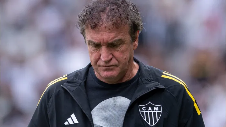 Cuca foi informado de notícia indigesta na Sula