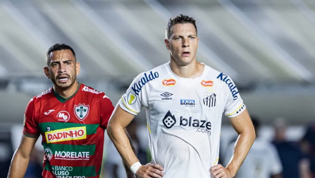 SP – SANTOS – 17/03/2024 – PAULISTA 2024, SANTOS X PORTUGUESA – Julio Furch jogador do Santos durante partida contra o Portuguesa no estadio Vila Belmiro pelo campeonato Paulista 2024. Foto: Abner Dourado/AGIF