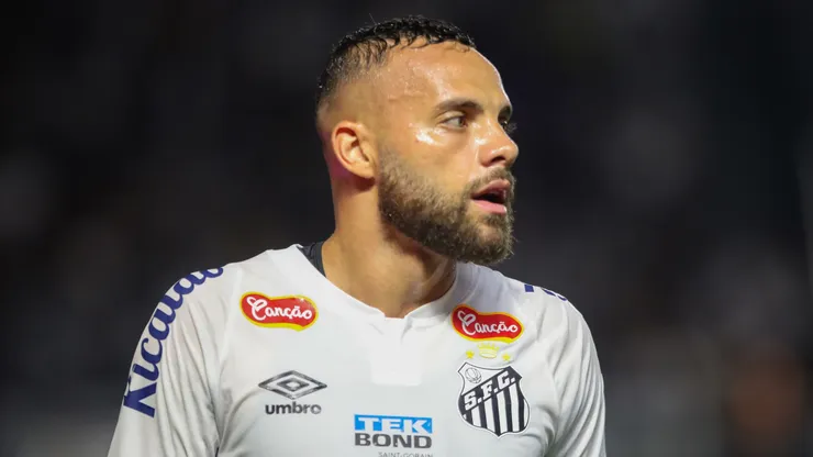 Guilherme não vive seu melhor momento no Santos.