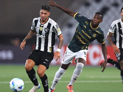 Botafogo marca dois no fim e vence primeira na Libertadores