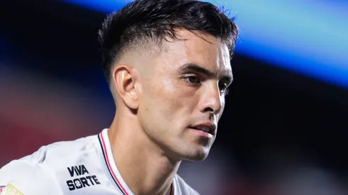 Enzo Díaz em ação pelo São Paulo - Foto: Marcello Zambrana/AGIF