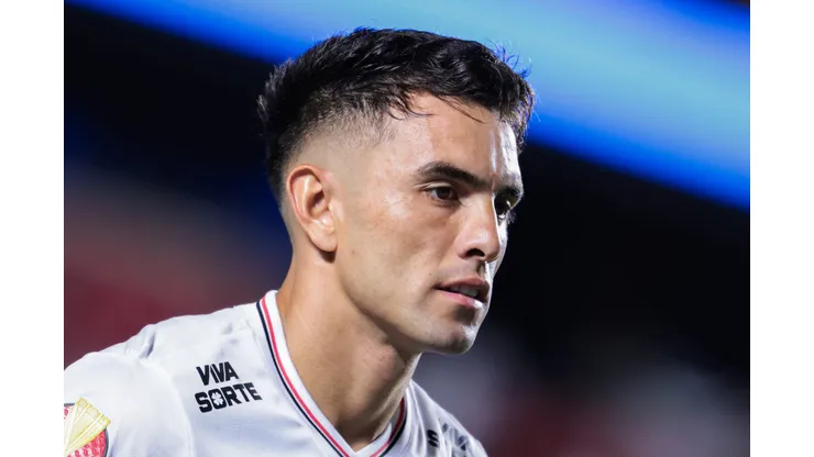 Enzo Díaz em ação pelo São Paulo - Foto: Marcello Zambrana/AGIF