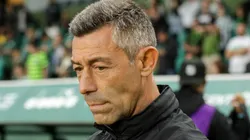 PR - CURITIBA - 16/03/2025 - AMISTOSO, CORITIBA X SANTOS - Pedro Caixinha tecnico do Santos durante partida contra o Coritiba no estadio Couto Pereira pelo campeonato Amistoso.