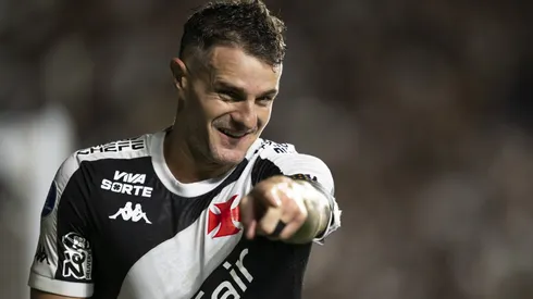 Artilheiro do Vasco, Vegetti foi decisivo na Sul-Americana - Foto: Jorge Rodrigues/AGIF