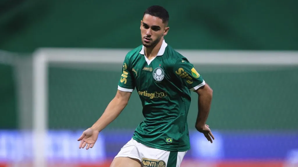 Figueiredo sofre com problemas nos joelhos - Foto: Ettore Chiereguini/AGIF.