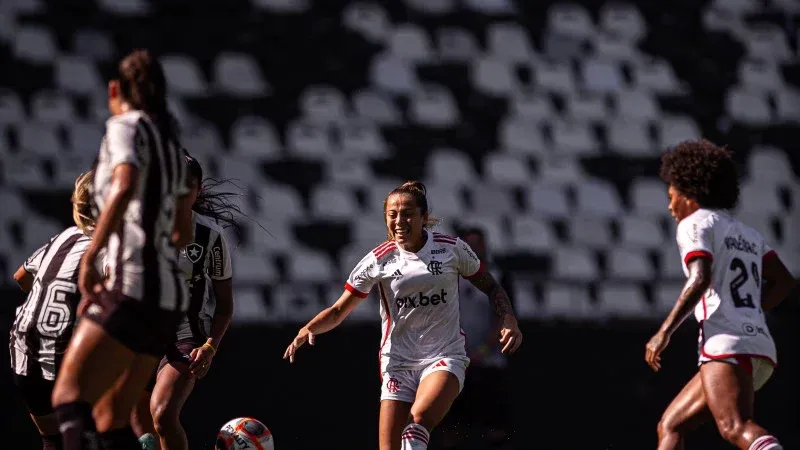 Confronto entre Flamengo e Botafogo na Copa Rio Feminina
