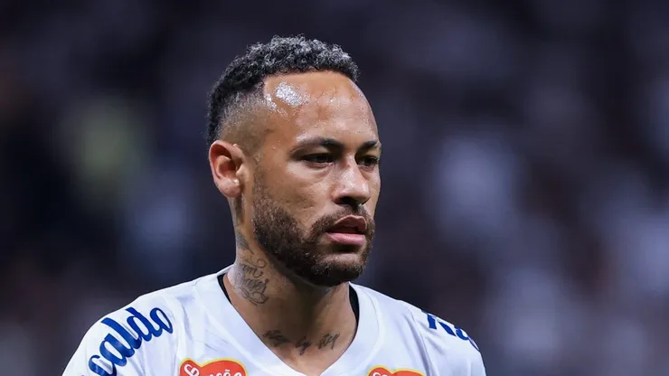 SP - SAO PAULO - 12/02/2025 - PAULISTA 2025, CORINTHIANS X SANTOS - Neymar Jr. jogador do Santos durante partida contra o Corinthians no estadio Arena Corinthians pelo campeonato Paulista 2025.