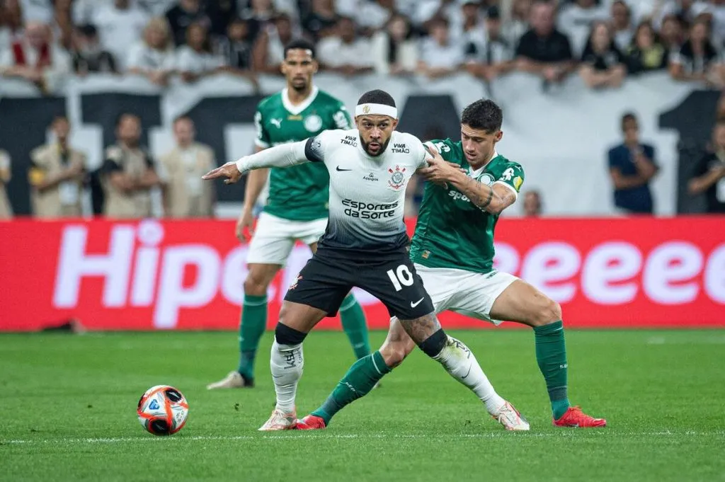 Memphis, jogador do Corinthians