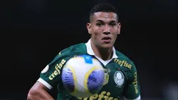 Naves já foi cotado no Cruzeiro.