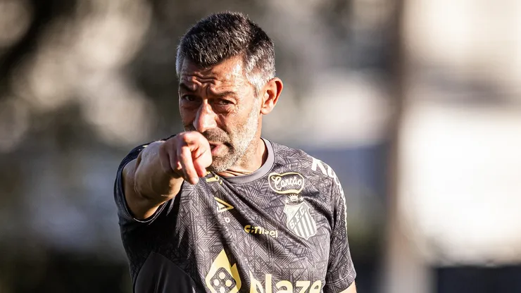 Português Pedro Caixinha era a via alternativa do SPFC para Hernán Crespo