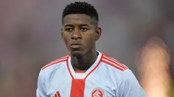 Vitão em ação pelo Internacional - Foto: Thiago Ribeiro/AGIF