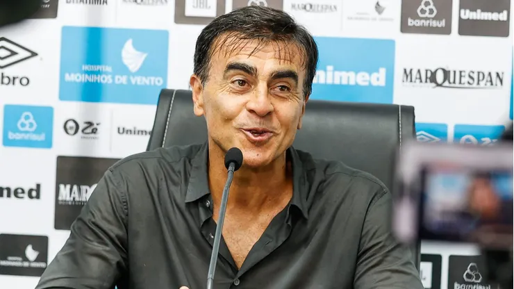 Mesmo criticado, Quinteros tem quase 60% de aproveitamento no Grêmio