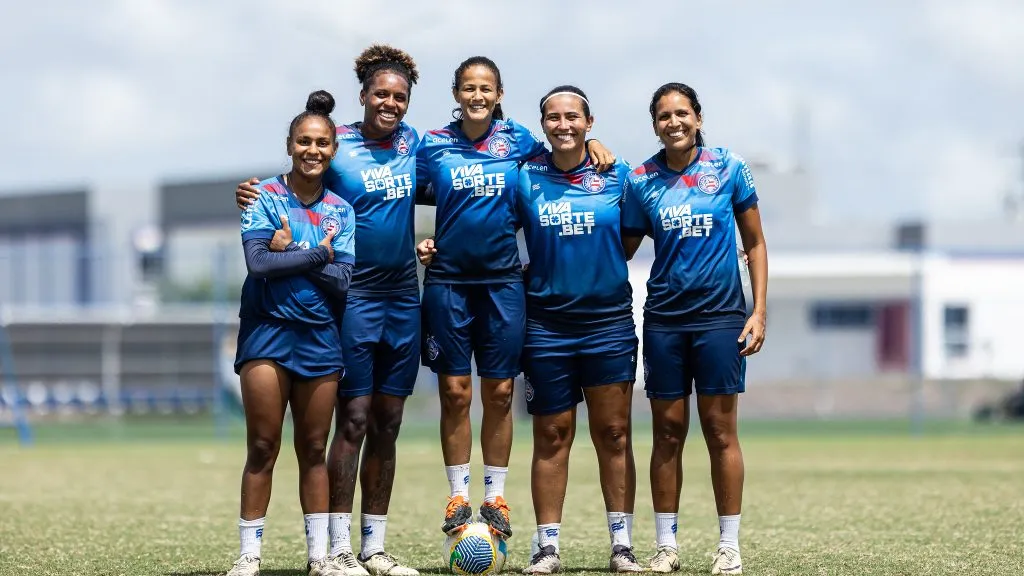 Time do Bahia feminino em treino no CT Evaristo de Macedo