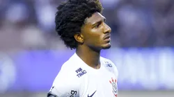 Talles Magno jogador do Corinthians durante partida contra o Portuguesa no estádio Pacaembu pelo campeonato Paulista 2025. Foto: Marco Miatelo/AGIF