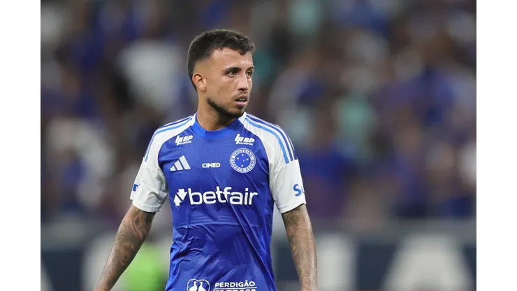 Matheus Henrique em ação pelo Cruzeiro. Foto: Gilson Lobo/AGIF