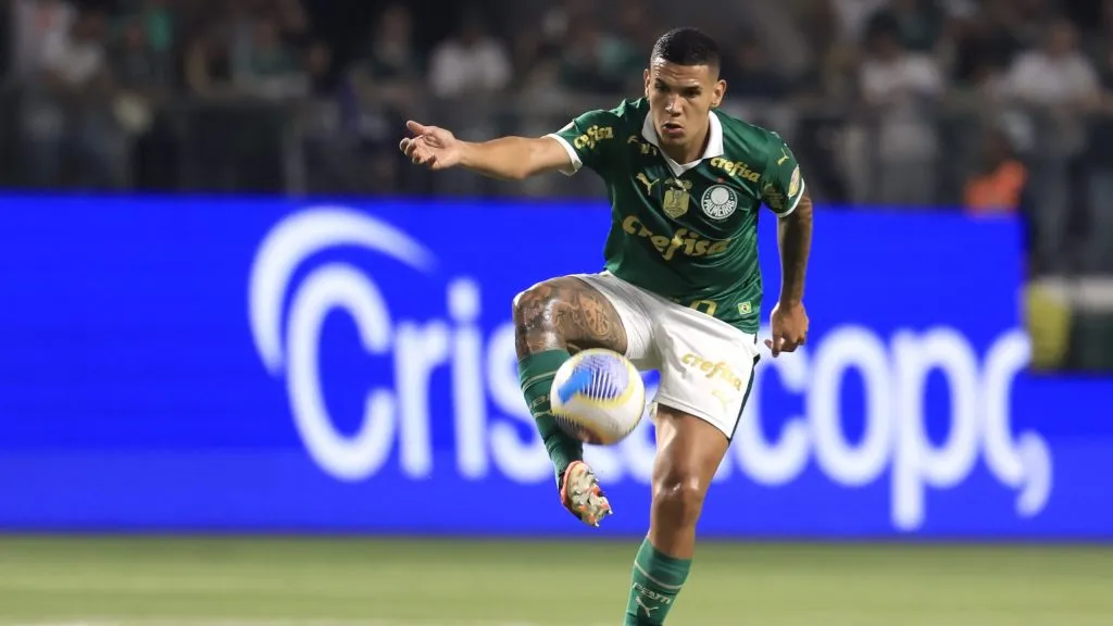 Naves jogador do Palmeiras durante partida contra o Vitoria no estádio Arena Allianz Parque pelo campeonato Brasileiro A 2024. Foto: Marcello Zambrana/AGIF