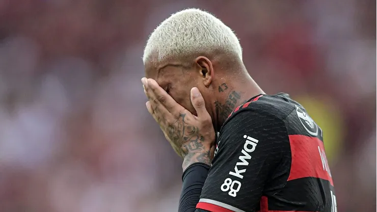 Wesley, lateral-direito do Flamengo