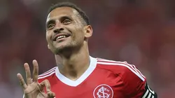 Alan Patrick marca hat-trick. Foto: Internacional
