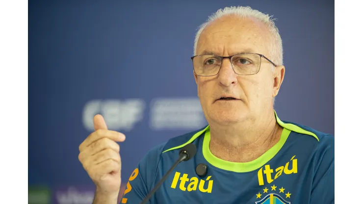 Dorival Júnior, especulado no Corinthians, foi falado por Neto.