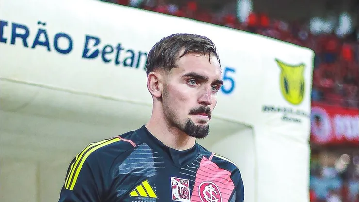 Anthoni em ação pelo Internacional - Foto: Maxi Franzoi/AGIF