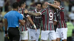 Serna jogador do Fluminense comemora seu gol com Ganso jogador da sua equipe durante partida contra o San Jose no estádio Maracanã pelo campeonato Copa Sul-americana 2025. Foto: Jorge Rodrigues/AGIF