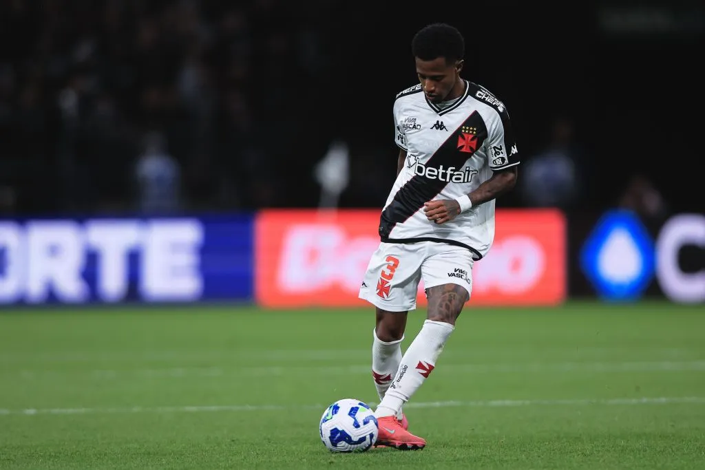 Tchê Tchê é o novo titular do Vasco – Foto: Ettore Chiereguini/AGIF