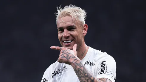 Róger Guedes foi especulado no Botafogo.