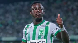 Marino Hinestroza com a camisa do Atlético Nacional. Foto/Reprodução: vizzor image