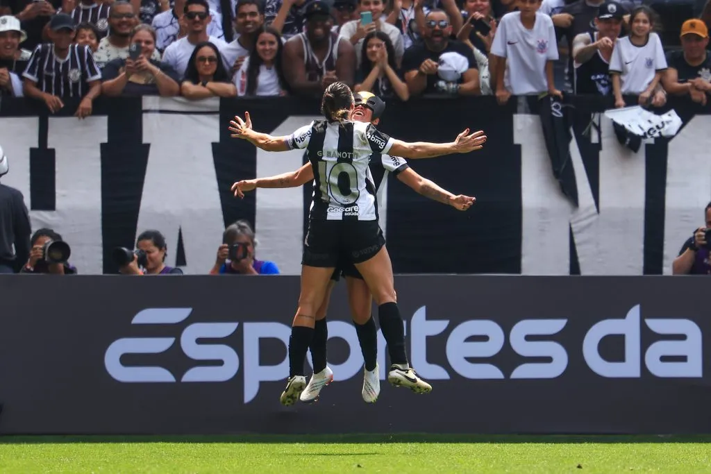 Jogadoras Corinthians. Foto: Marcello Zambrana/AGIF