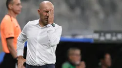 Leonardo Jardim acompanhando equipe do Cruzeiro - Foto: Gilson Lobo/AGIF