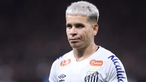 Soteldo ainda não marcou após retorno ao Santos. Foto: Marcello Zambrana/AGIF