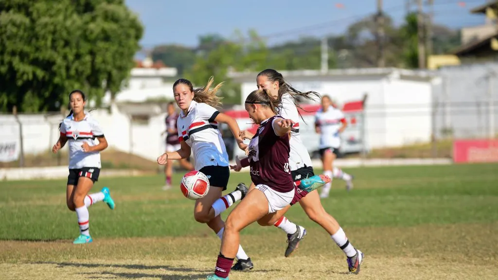 Duelo entre Ferroviária e São Paulo no Campeonato Paulista Feminino Sub-15