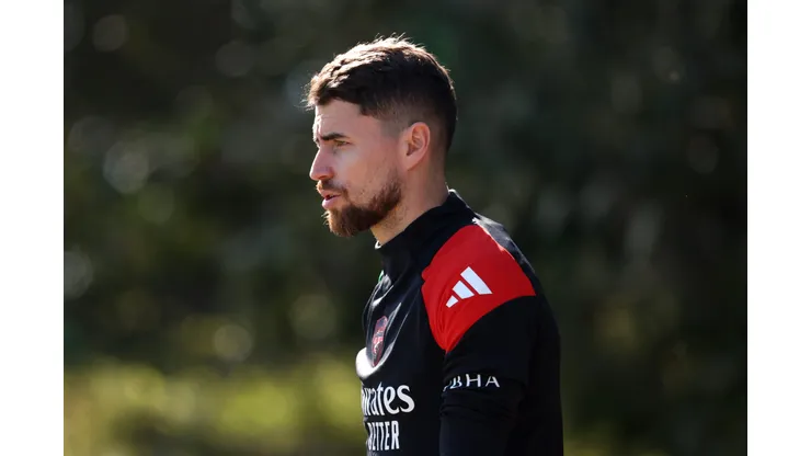 Volante em treino pelo Arsenal. Photo by Alex Davidson/Getty Images