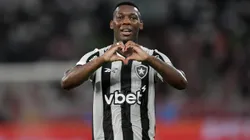 Patrick de Paula jogador do Botafogo comemora seu gol durante partida contra o Bangu no estádio Engenhão pelo campeonato Carioca 2025. Foto: Thiago Ribeiro/AGIF