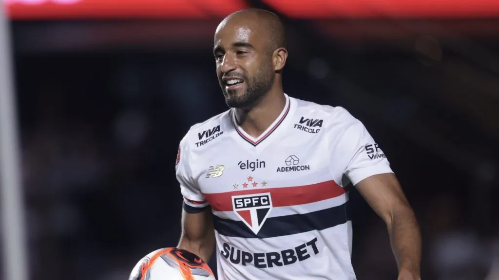 Lucas Moura jogador do São Paulo durante partida contra o Novorizontino no estádio Morumbi pelo campeonato Paulista 2025. Foto: Marcello Zambrana/AGIF