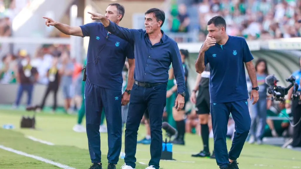- Gustavo Quinteros técnico do Grêmio durante partida contra o Juventude no estádio Alfredo Jaconi pelo campeonato Gaúcho 2025. Foto: Luiz Erbes/AGIF