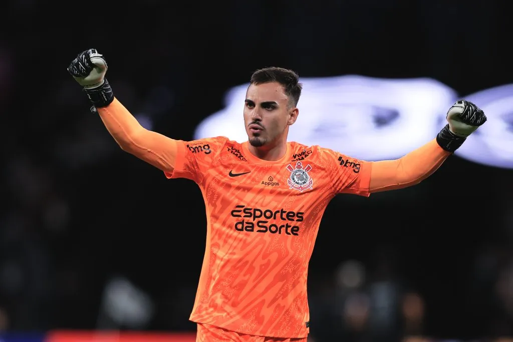 Arqueiro na vitória sobre o Vasco. Foto: Ettore Chiereguini/AGIF