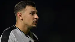 Hugo Moura, volante do Vasco que também atua como meio defensivo entregou um gol para o Sport e irritou os vascaínos