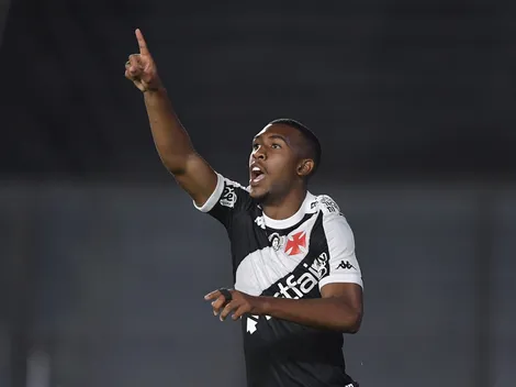 Rayan celebra gol na vitória do Vasco diante do Sport