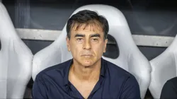 Gustavo quinteros técnico do Grêmio durante partida contra o Ceará no estádio Arena Castelão pelo campeonato Brasileiro A 2025. Foto: Baggio Rodrigues/AGIF