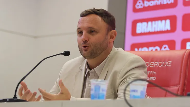 André Mazzuco, Executivo de Futebol do Internacional, acredita no trabalho de Roger Machado. Foto: Ricardo Duarte/Internacional.