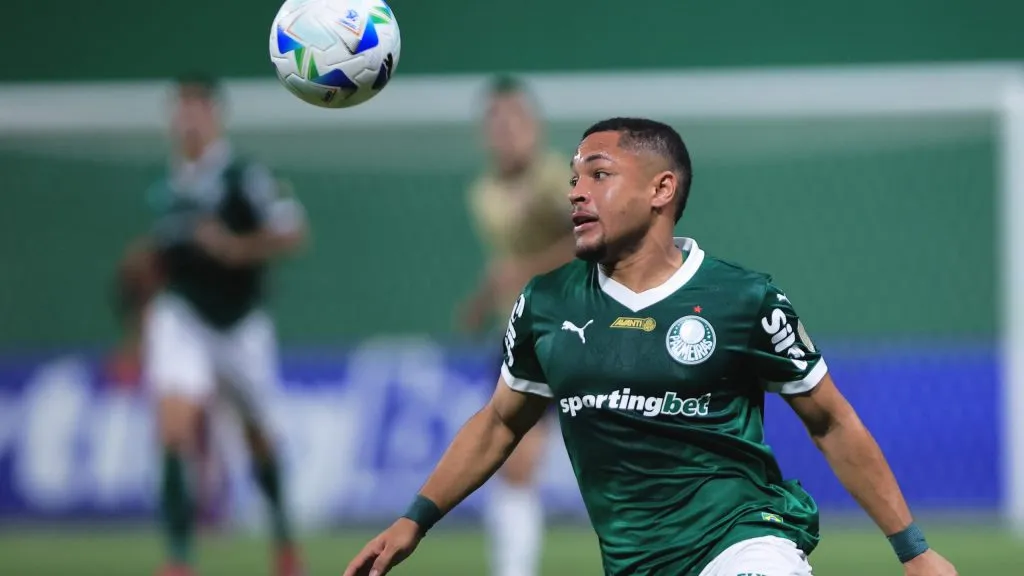 Vitor Roque - Foto: Ettore Chiereguini/AGIF.