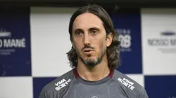 Treinador segue pressionado no clube