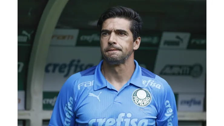 SAO PAULO, BRAZIL - MARCH 19: Abel Ferreira head coach of Palmeiras looks on during a match between Palmeiras and Ituano as part of Semi-finals of Campeonato Paulista (Sao Paulo State Championship) at Allianz Parque on March 19, 2023 in Sao Paulo, Brazil. (Photo by Ricardo Moreira/Getty Images)