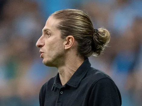 Filipe Luís irrita Nação ao não substituir Bruno Henrique