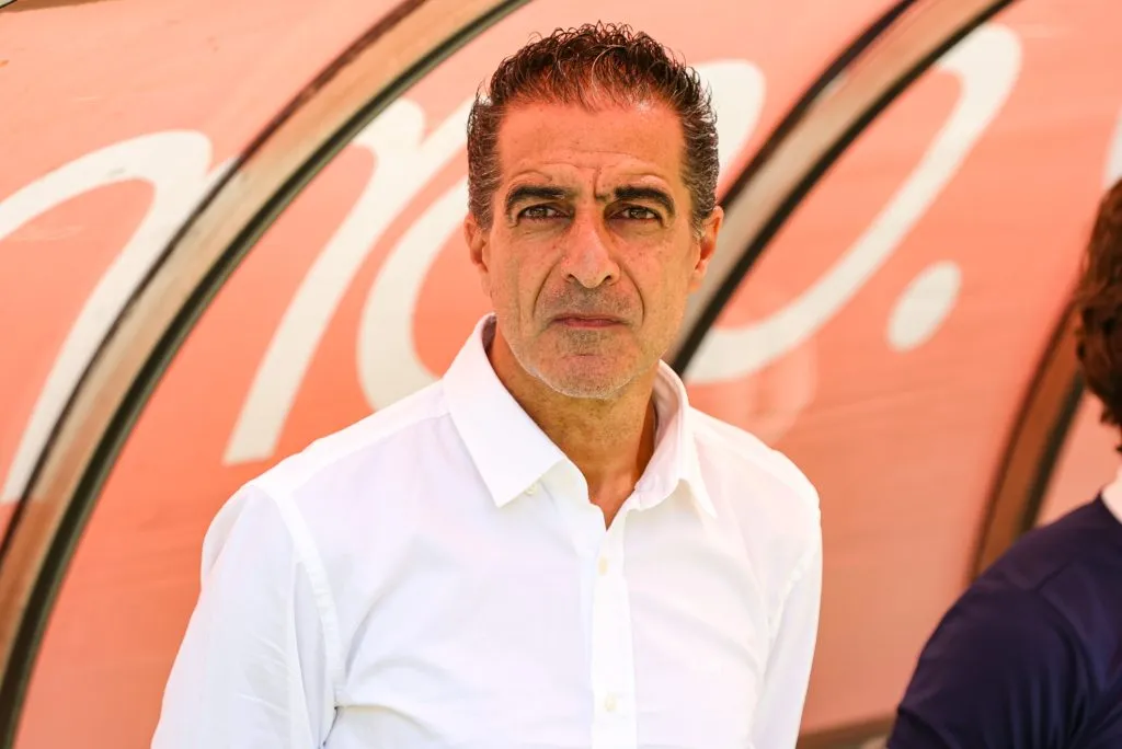 MG – BELO HORIZONTE – 13/08/2023 – BRASILEIRO A 2023, ATLETICO-MG X BAHIA – Renato Paiva tecnico do Bahia durante partida contra o Atletico-MG no estadio Mineirao pelo campeonato Brasileiro A 2023. Foto: Gilson Lobo/AGIF