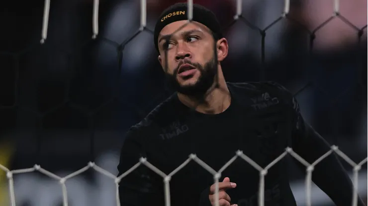 Memphis Depay foi criticado no Corinthians.